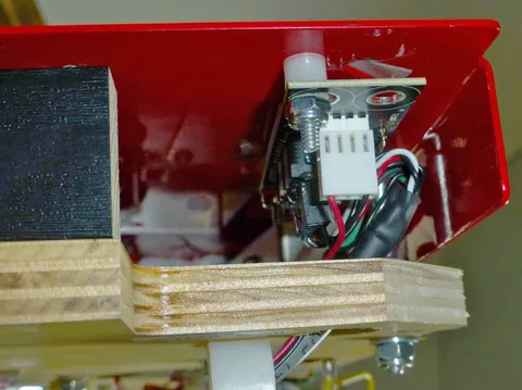 Under Apron - Detail