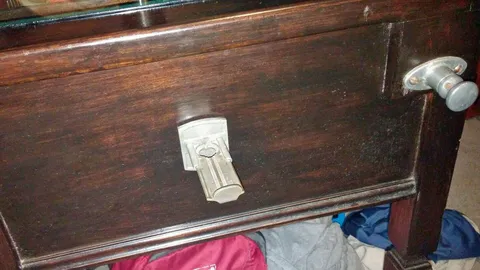 Cabinet - Front
