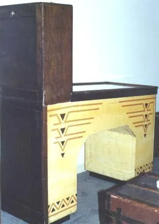 Cabinet - Left*
