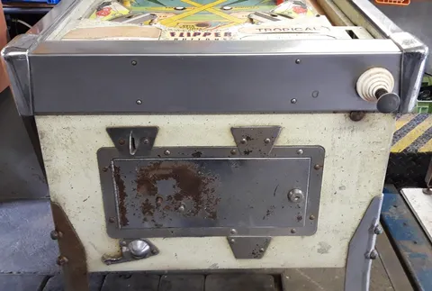 Cabinet - Front