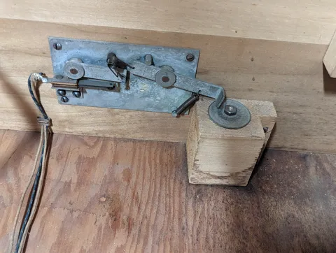Inside Cabinet - Detail