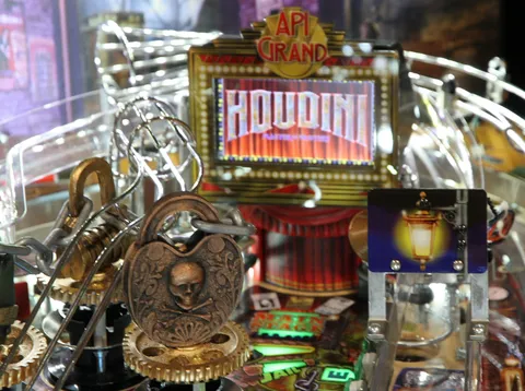 Illuminated Playfield - Detail
