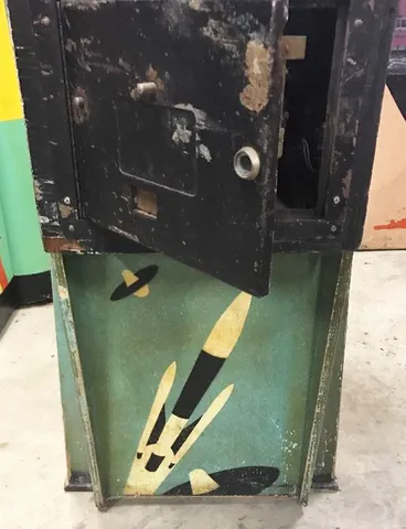Cabinet - Lower Front