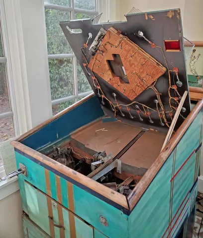 Inside Cabinet*