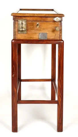 Cabinet - Front*