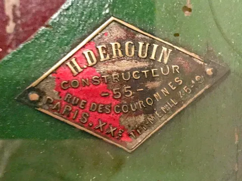 Manufacturer Plate