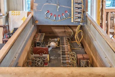 Inside Cabinet*