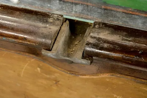 Cabinet - Detail*