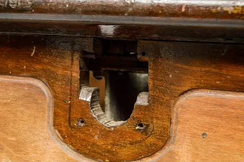 Cabinet - Detail*