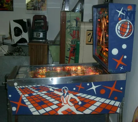 Cabinet - Right