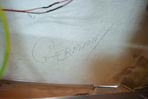 Inside Backbox - Detail