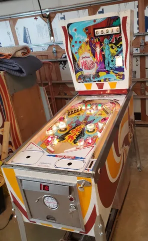 Standard Cabinet - Illuminated Full View