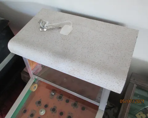 Cabinet - Top