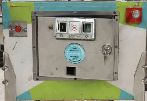 Early Production Cabinet - Front*