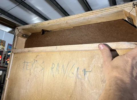Cabinet - Bottom - Lockdown Bar Latch
