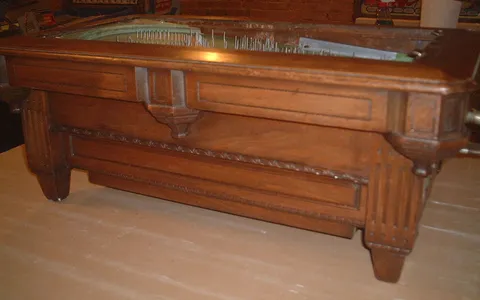 Cabinet - Left