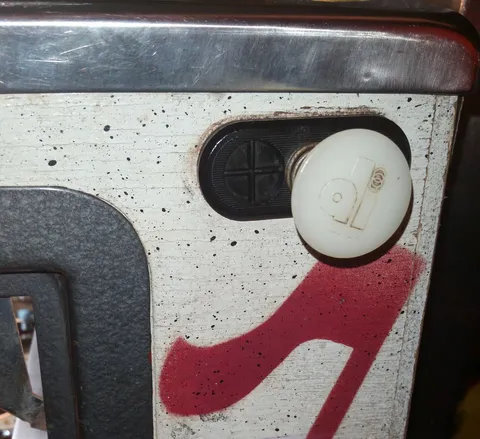 Plunger Knob with Logo