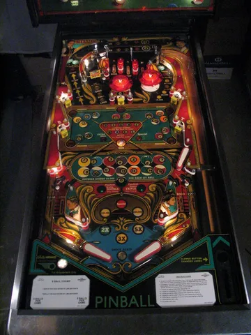 Illuminated Playfield - Feature Lites Off