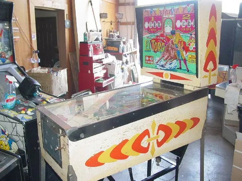 Cabinet - Right