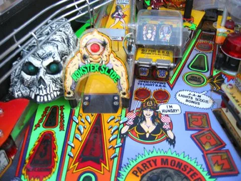 Playfield - Detail