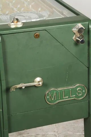 Cabinet - Front