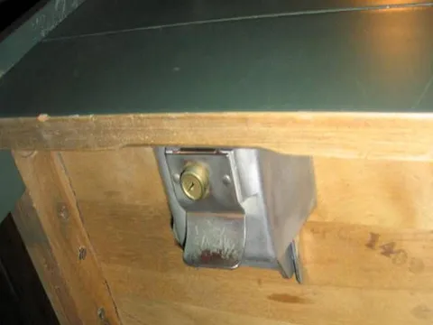 Payout Tray Lock
