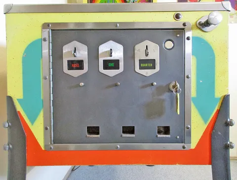 Later Production Cabinet - Front*