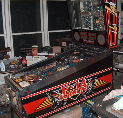 Early Production - Cabinet - Right*