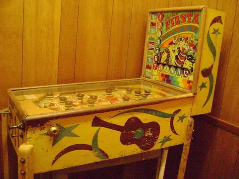 Cabinet - Right (with flipper button added)*