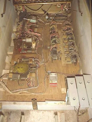 Inside Cabinet