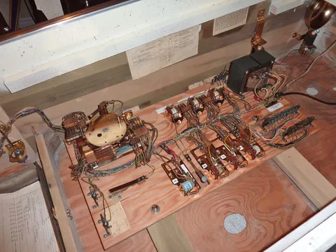 Inside Cabinet