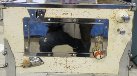 Sample Game - Cabinet - Front*
