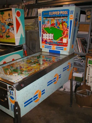 Cabinet - Right