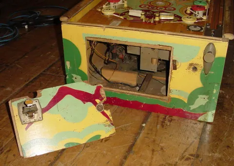 Cabinet - Front