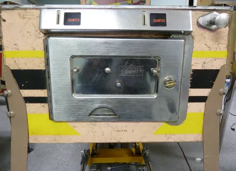 Sample Game - Cabinet - Front*