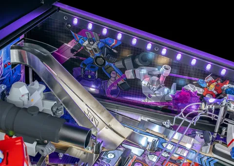 Transformers: More Than Meets the Eye (LE) image 11