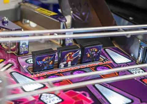 Transformers: More Than Meets the Eye (Premium) image 10