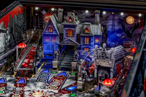 Elvira's House of Horrors (Blood Red Kiss Edition) image 20