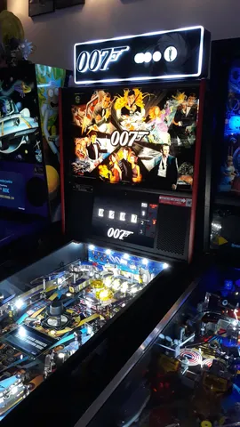 James Bond 007 (60th LE) image 1