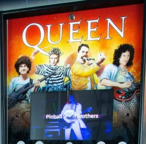 Queen (Limited Rhapsody Edition) image 2