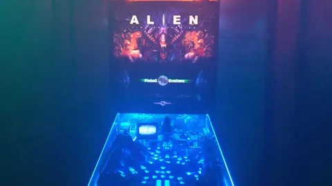 Alien (Limited Version) image 12