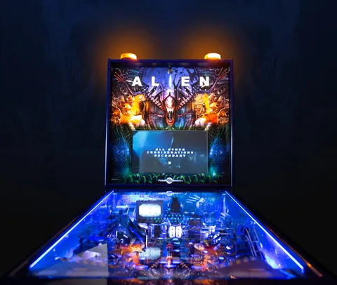 Alien (Limited Version) image 4