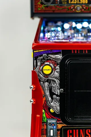 Guns N' Roses (LE) image 9