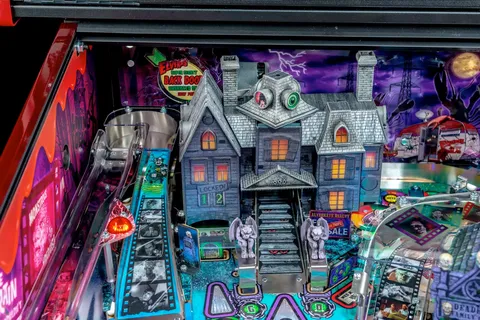 Elvira's House of Horrors (Limited Edition) image 6