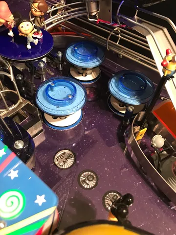 Despicable Me Pinball Madness image 7