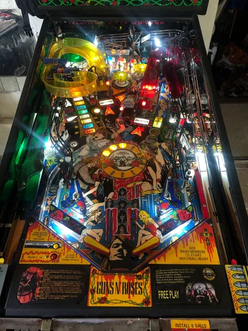 Guns N' Roses image 5