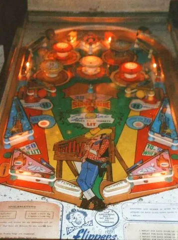 Saloon 4-Player image 5