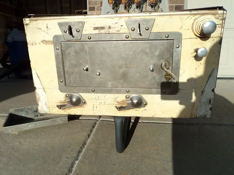 Cabinet - Front