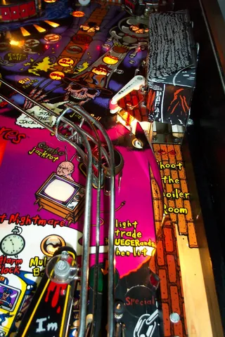 Playfield - Detail