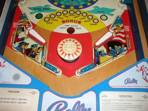 Early Production Playfield Popbumper*
